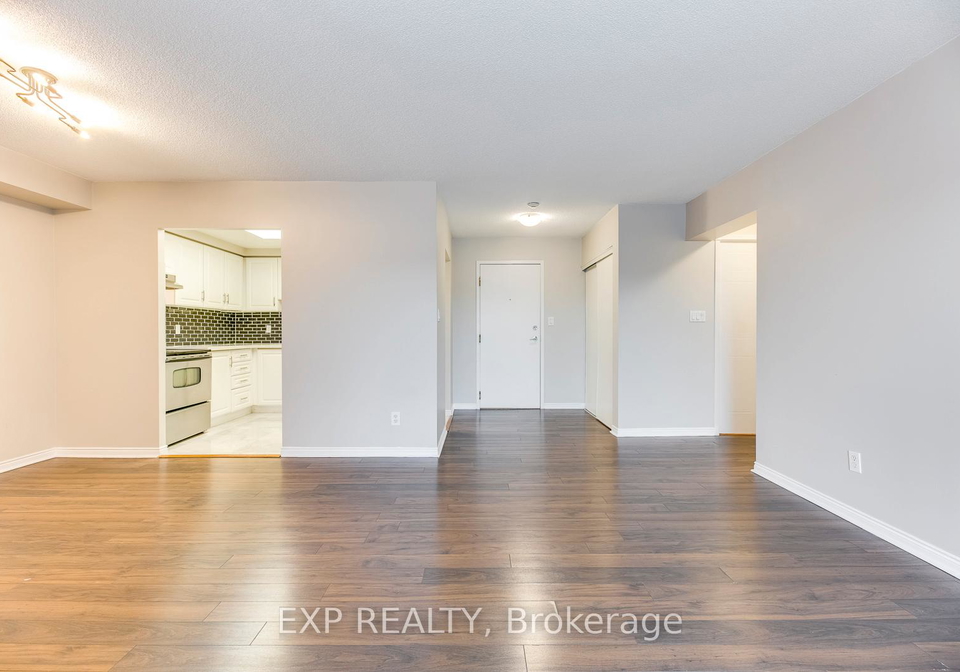 135-hillcrest-avenue-mississauga-ontario-w13470776