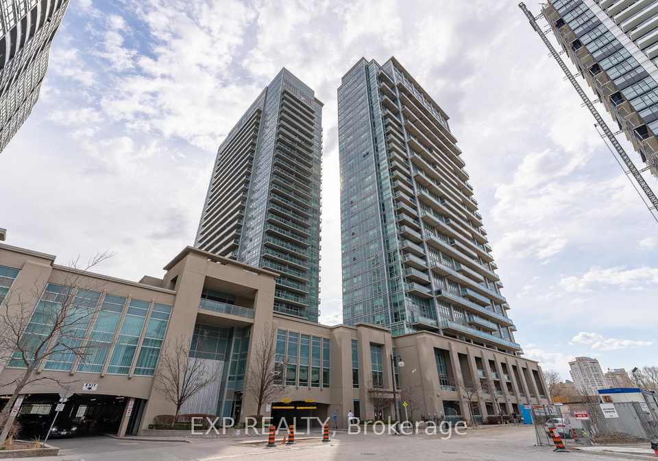 165-legion-road-n-etobicoke-ontario-w13470870