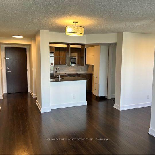 6-eva-road-etobicoke-ontario-w13470924