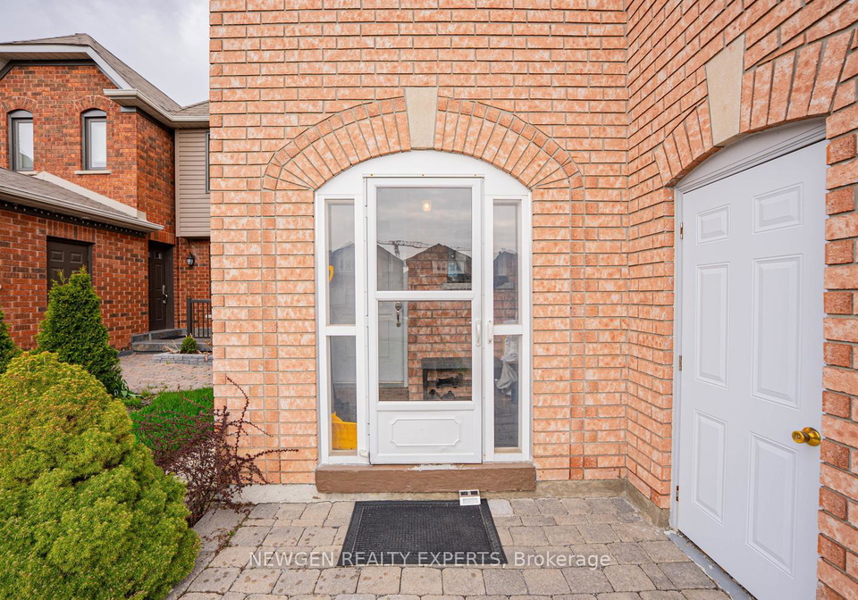 54-sahara-trail-brampton-ontario-w13471070