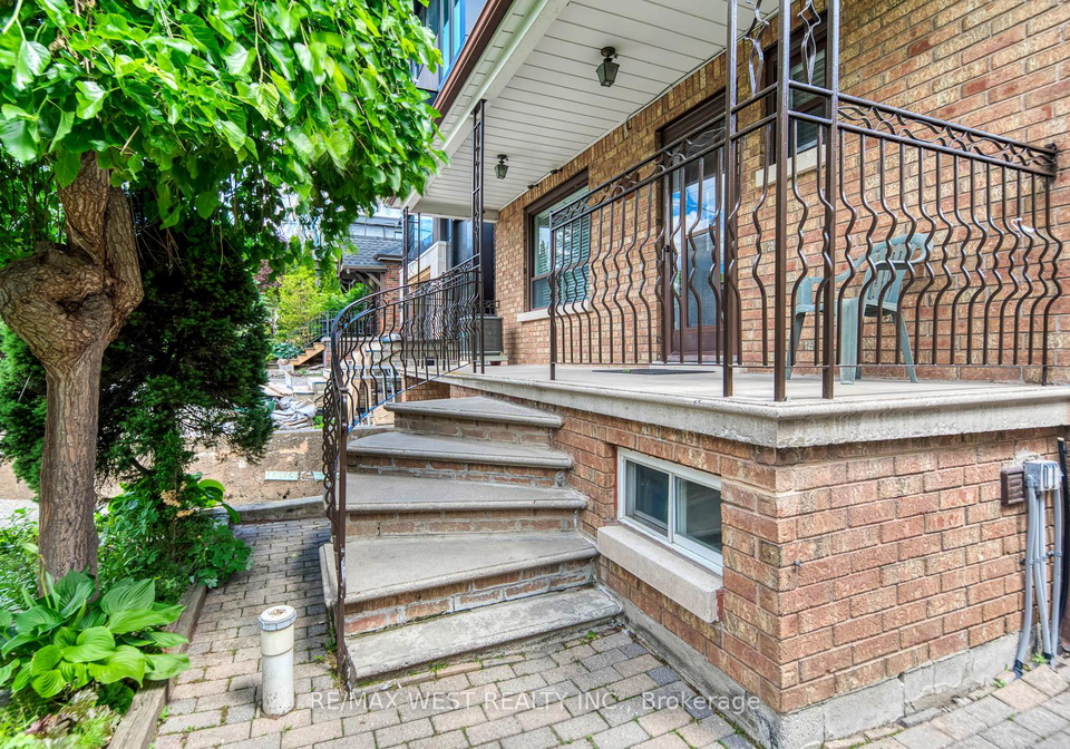 49-montcalm-avenue-north-york-ontario-w13471300