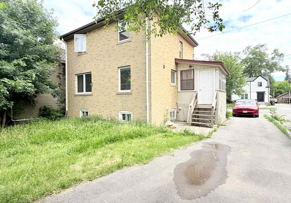 224-king-street-north-york-ontario-w13471456