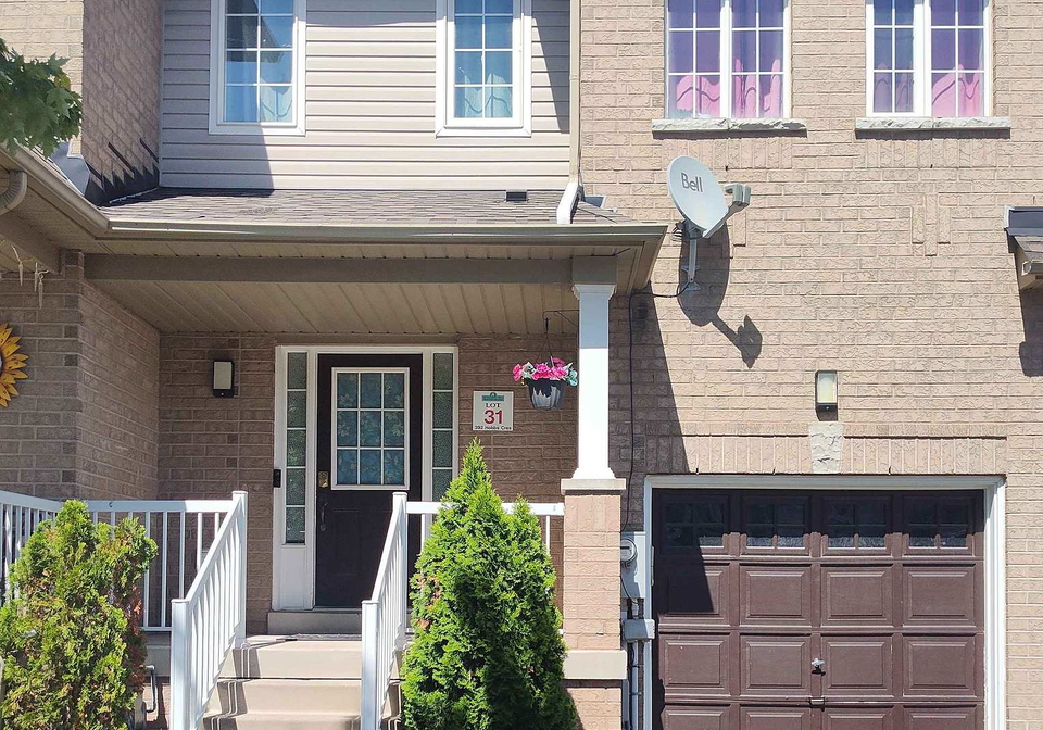 392-hobbs-crescent-milton-ontario-w13471922