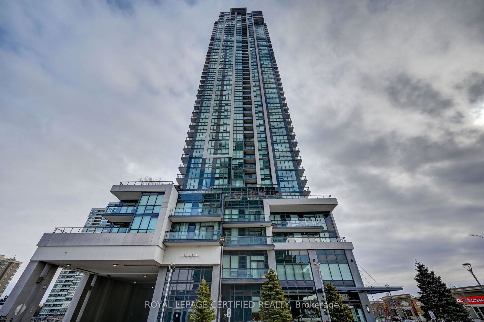 3975-grand-park-drive-mississauga-ontario-w13471942