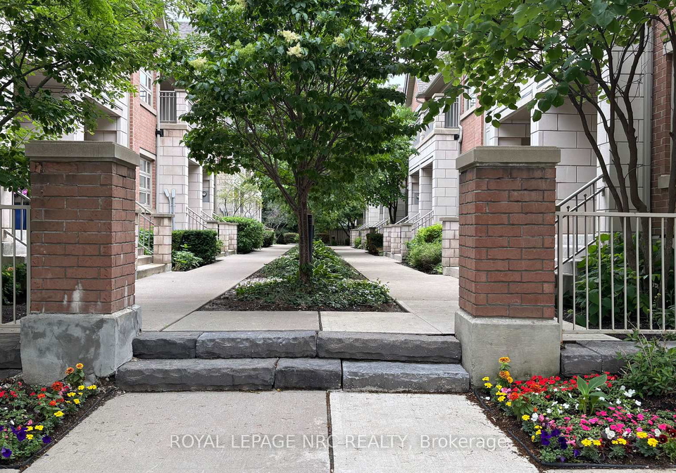 2460-prince-michael-drive-oakville-ontario-w13471944