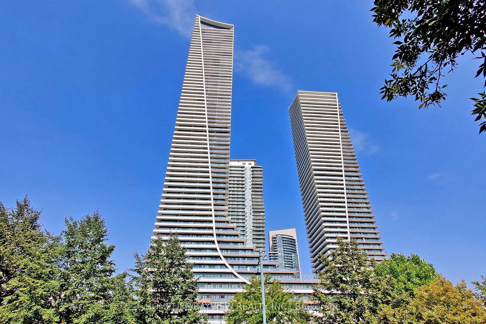 30-shore-breeze-drive-etobicoke-ontario-w13471972