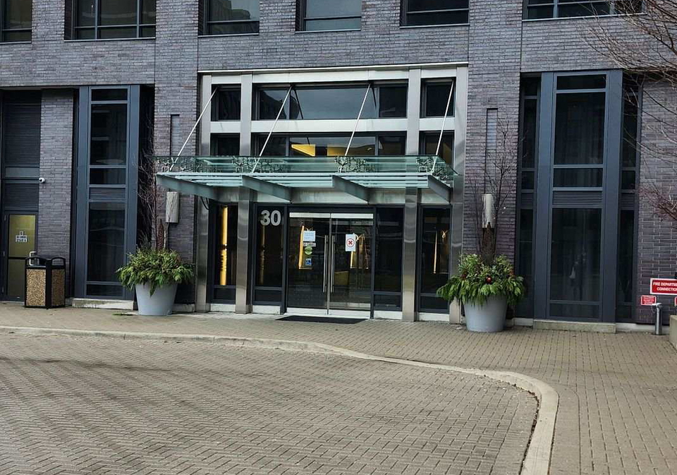 30-gibbs-road-etobicoke-ontario-w13472590