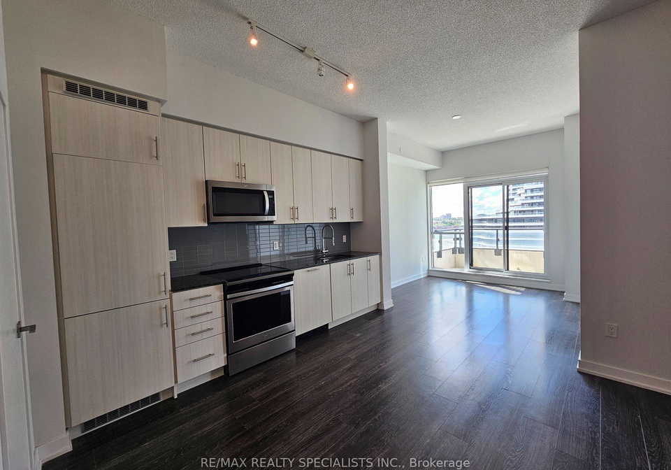 4085-parkside-village-drive-mississauga-ontario-w13472638