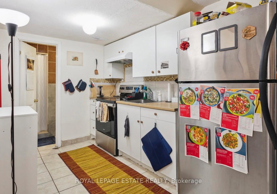 1-saraband-street-etobicoke-ontario-w13472854