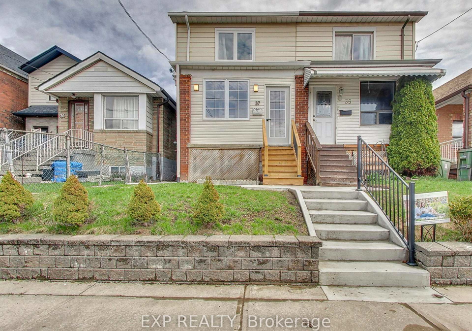 37-gilbert-avenue-toronto-ontario-w13473286