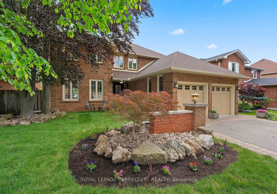 236-whitchurch-mews-mississauga-ontario-w13473324