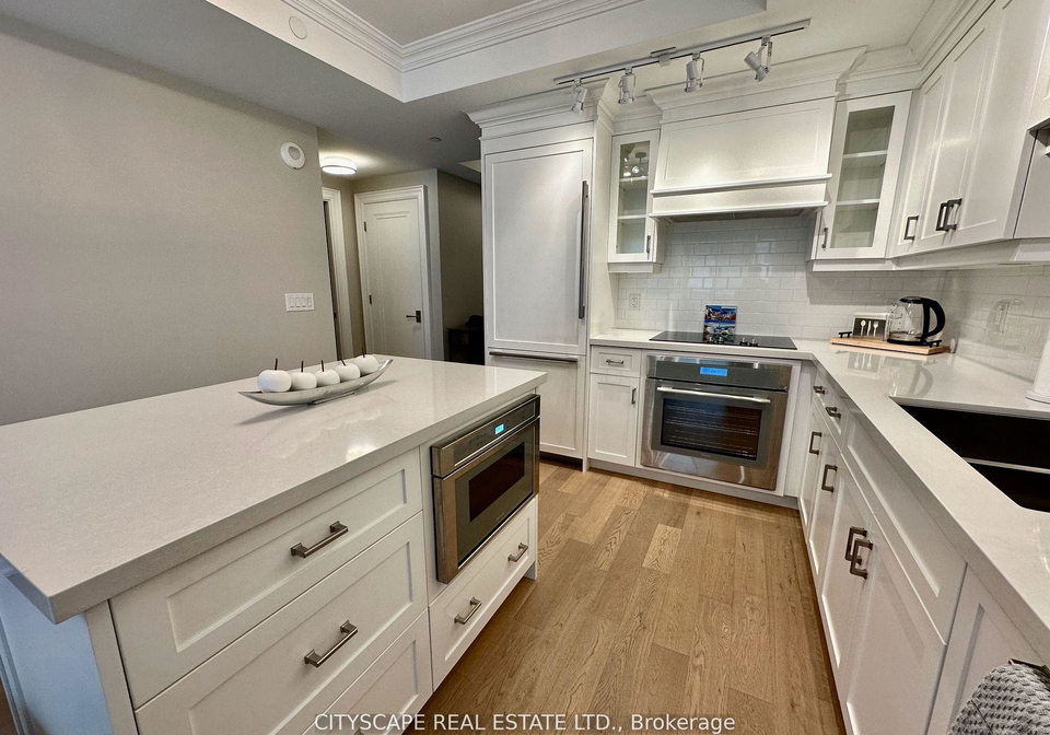 2060-lakeshore-road-burlington-ontario-w13473656