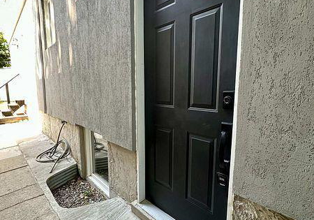 6-lapp-street-toronto-ontario-w13473690