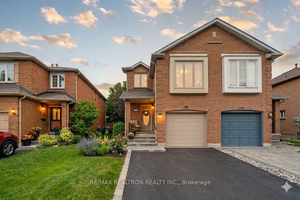 5591-cosmic-crescent-mississauga-ontario-w13473938