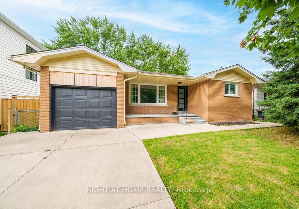 662-montego-crescent-burlington-ontario-w13474064