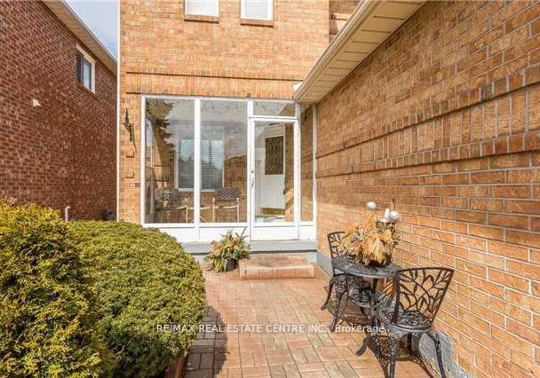 22-matterdale-avenue-brampton-ontario-w13474092