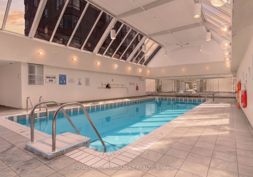 325-webb-drive-mississauga-ontario-w13474096