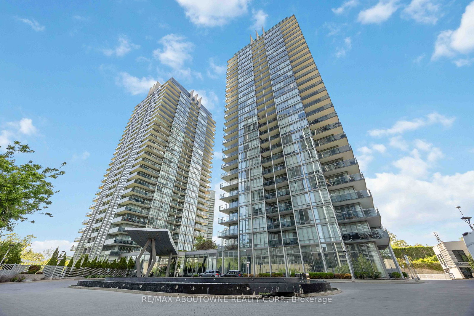 88-park-lawn-road-etobicoke-ontario-w13474104
