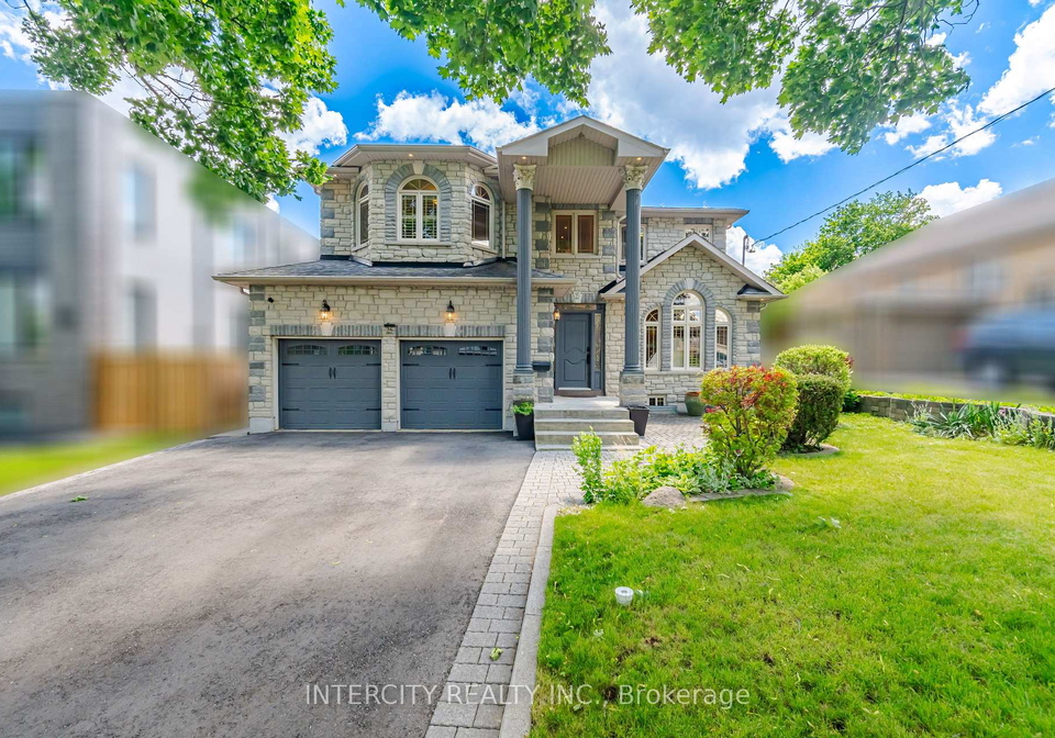 25-lockheed-boulevard-etobicoke-ontario-w13474142