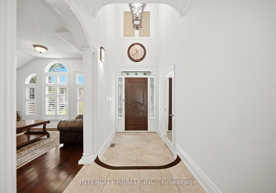 25-lockheed-boulevard-etobicoke-ontario-w13474142