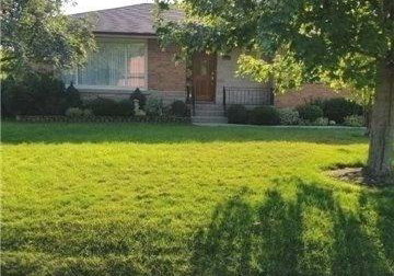 216-wales-crescent-oakville-ontario-w13474282