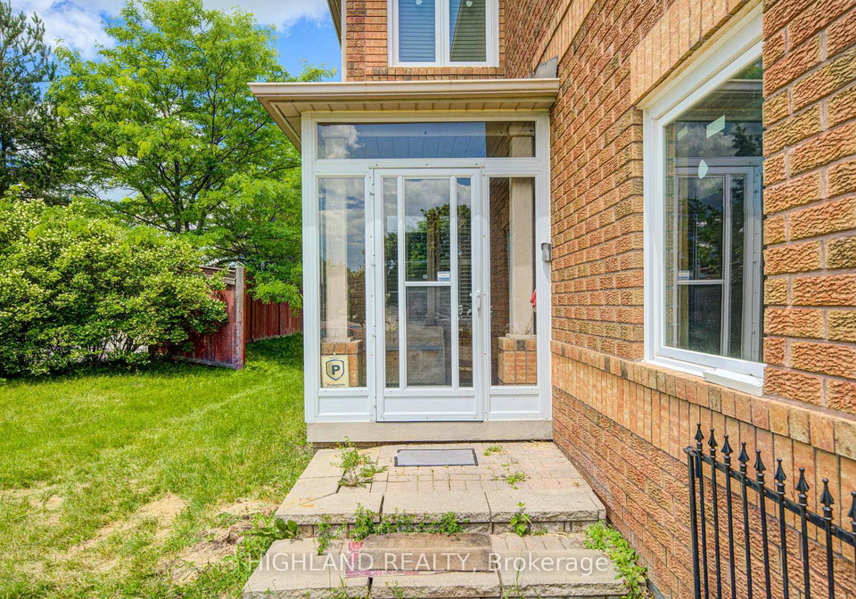 5327-landsborough-avenue-mississauga-ontario-w13474334