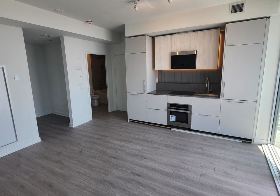 1-fairview-road-mississauga-ontario-w13474382