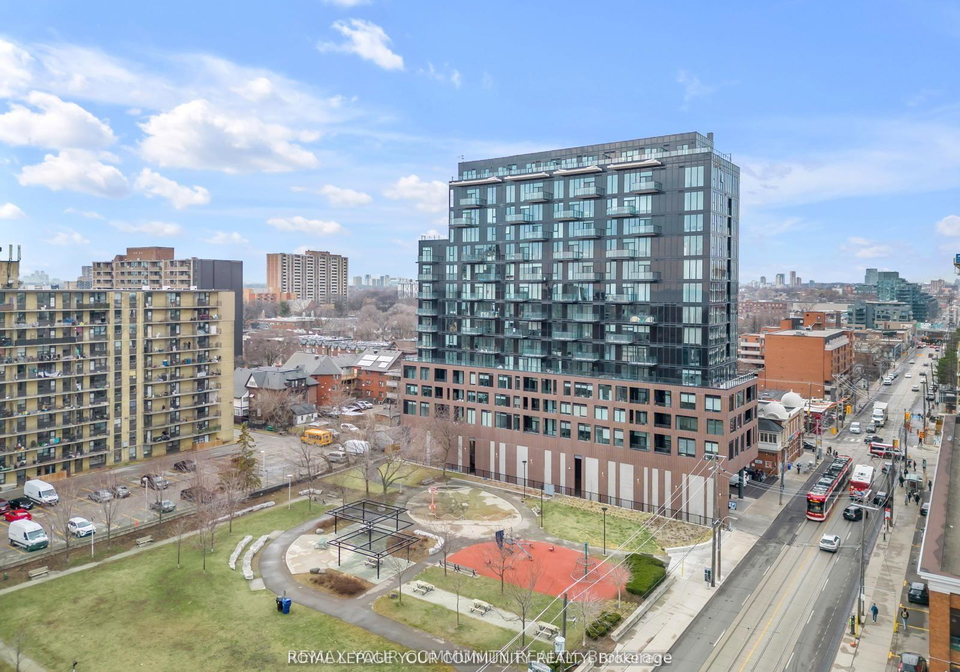 270-dufferin-street-toronto-ontario-w13474642