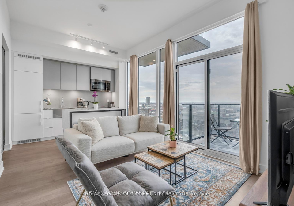 270-dufferin-street-toronto-ontario-w13474642