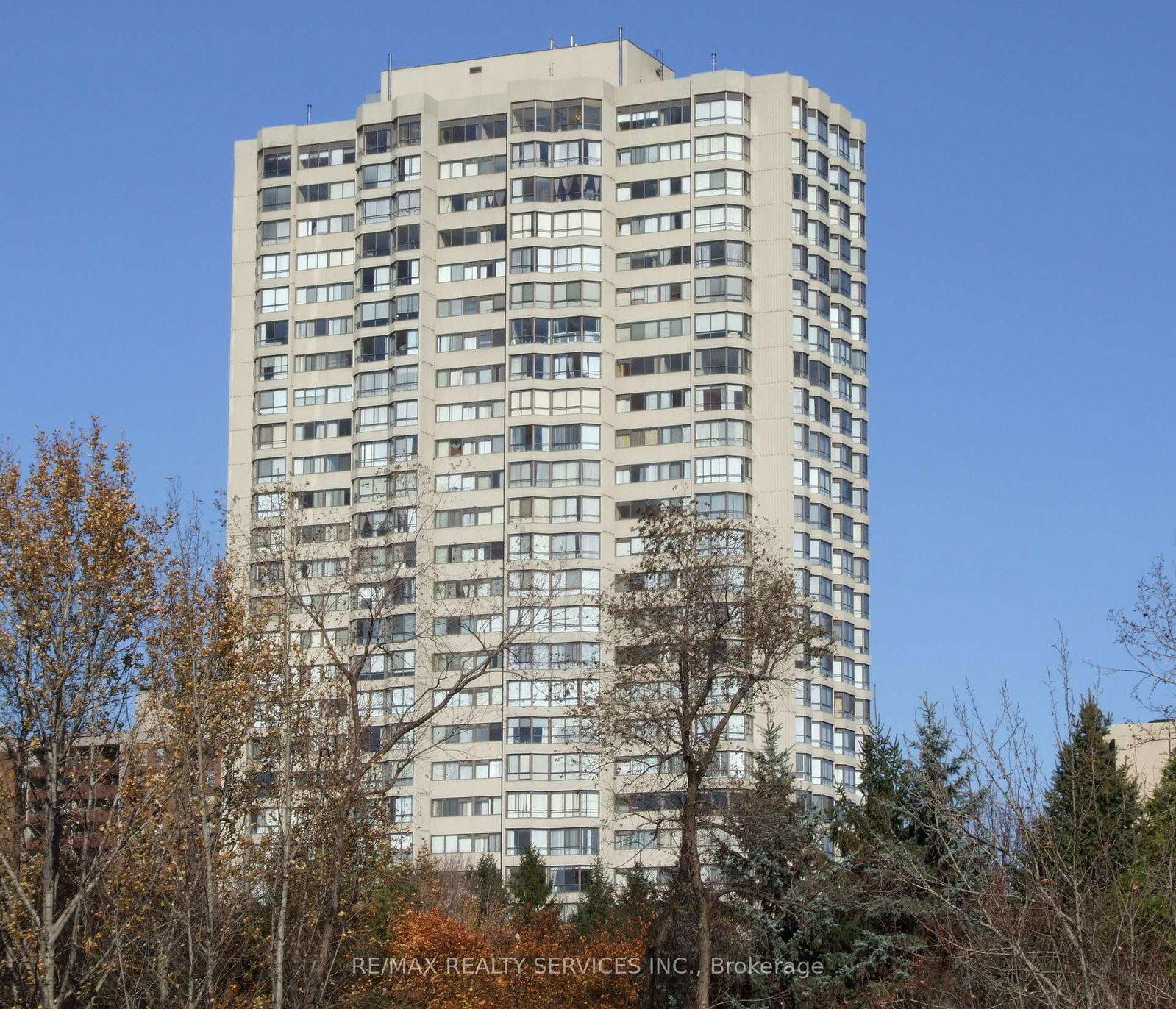 8-lisa-street-brampton-ontario-w13474646