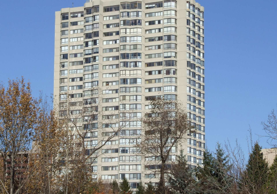 8-lisa-street-brampton-ontario-w13474646