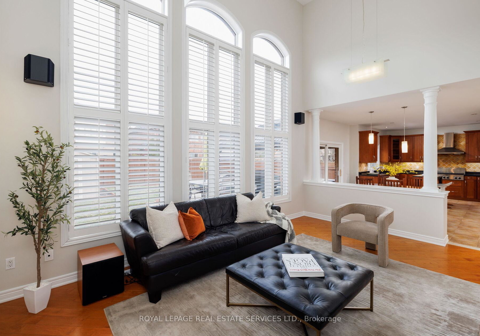 2313-coronation-drive-oakville-ontario-w13474656
