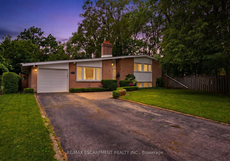 320-river-side-drive-oakville-ontario-w13474802