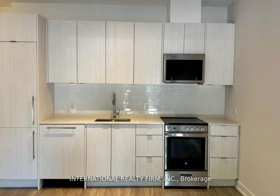 4130-parkside-village-drive-mississauga-ontario-w13475054