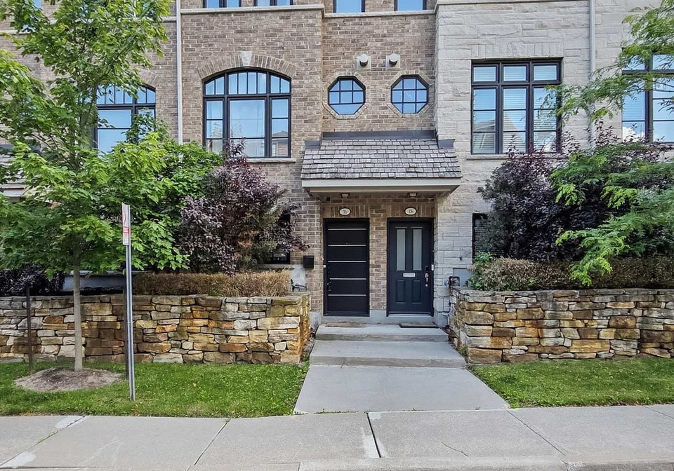 1812-burnhamthorpe-road-e-mississauga-ontario-w13475056