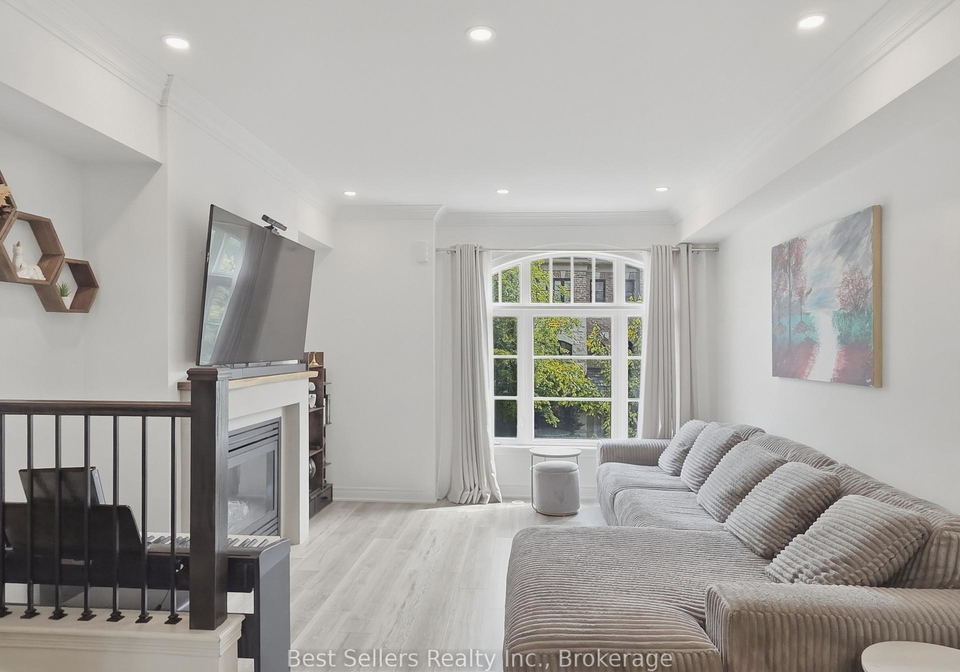 1812-burnhamthorpe-road-e-mississauga-ontario-w13475056