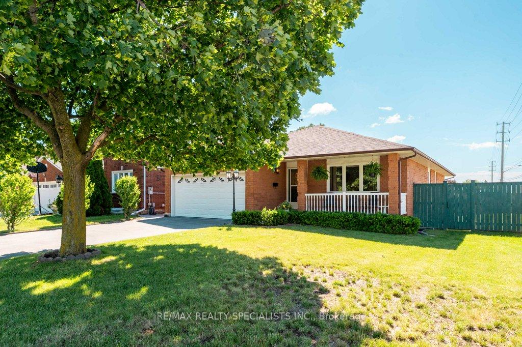330-hickory-circle-oakville-ontario-w13475236