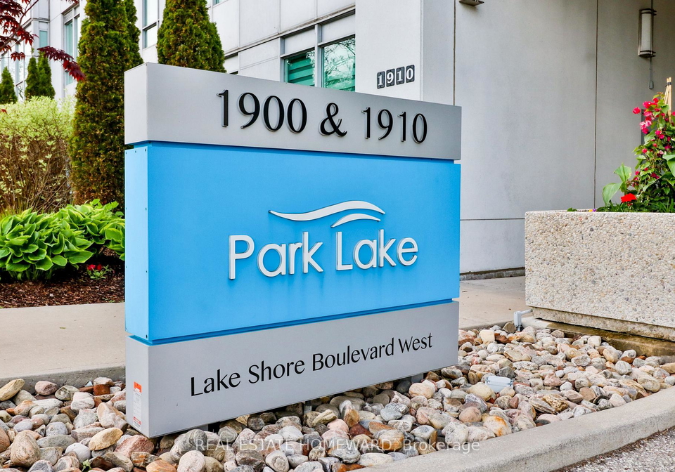 1900-lake-shore-boulevard-w-toronto-ontario-w13475352