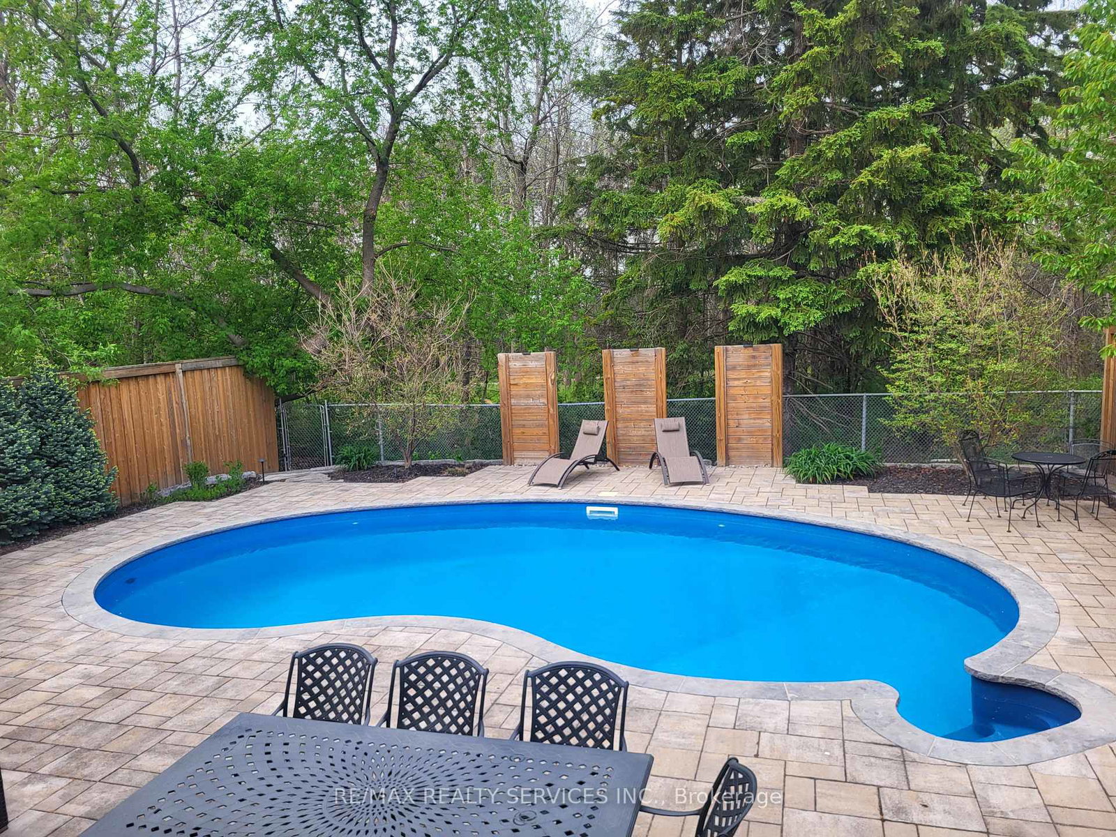 28-chickadee-crescent-brampton-ontario-w13475404