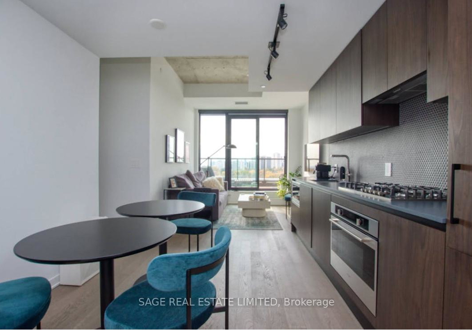 2720-dundas-street-w-toronto-ontario-w13475562