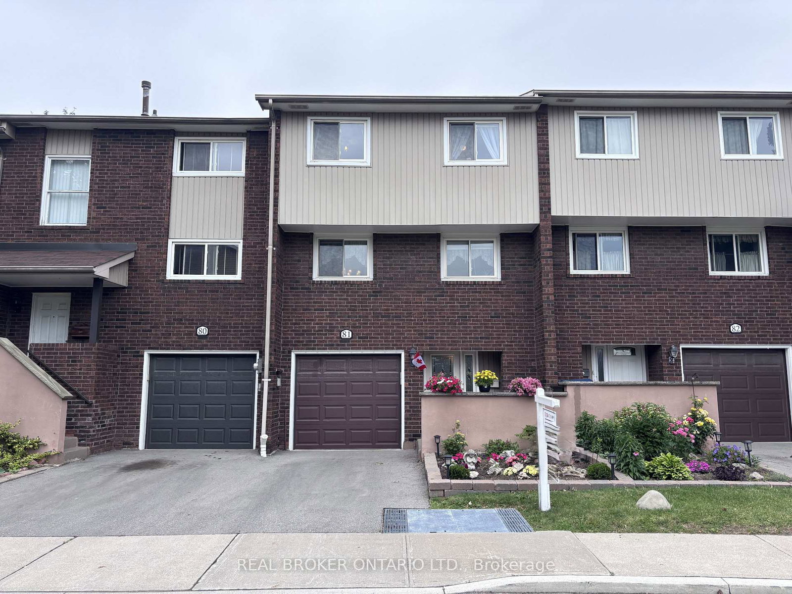 81-permfield-path-etobicoke-ontario-w13475572
