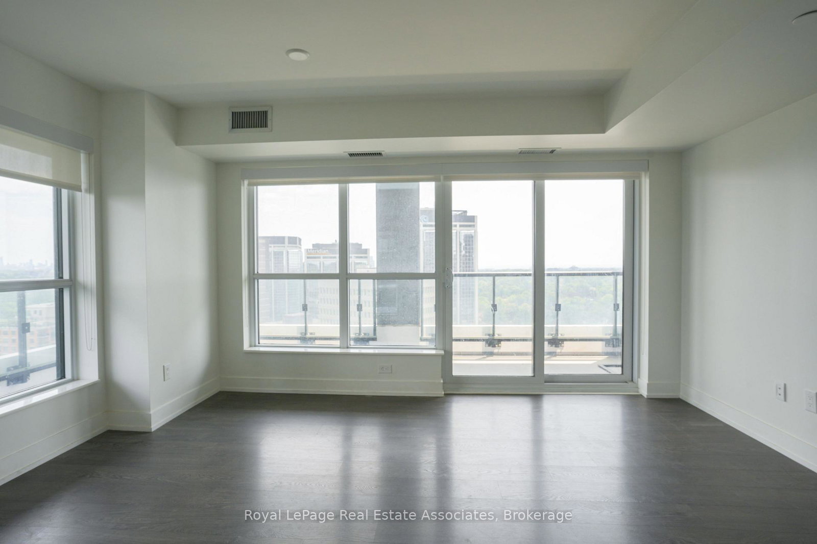 5-mabelle-avenue-etobicoke-ontario-w13475900