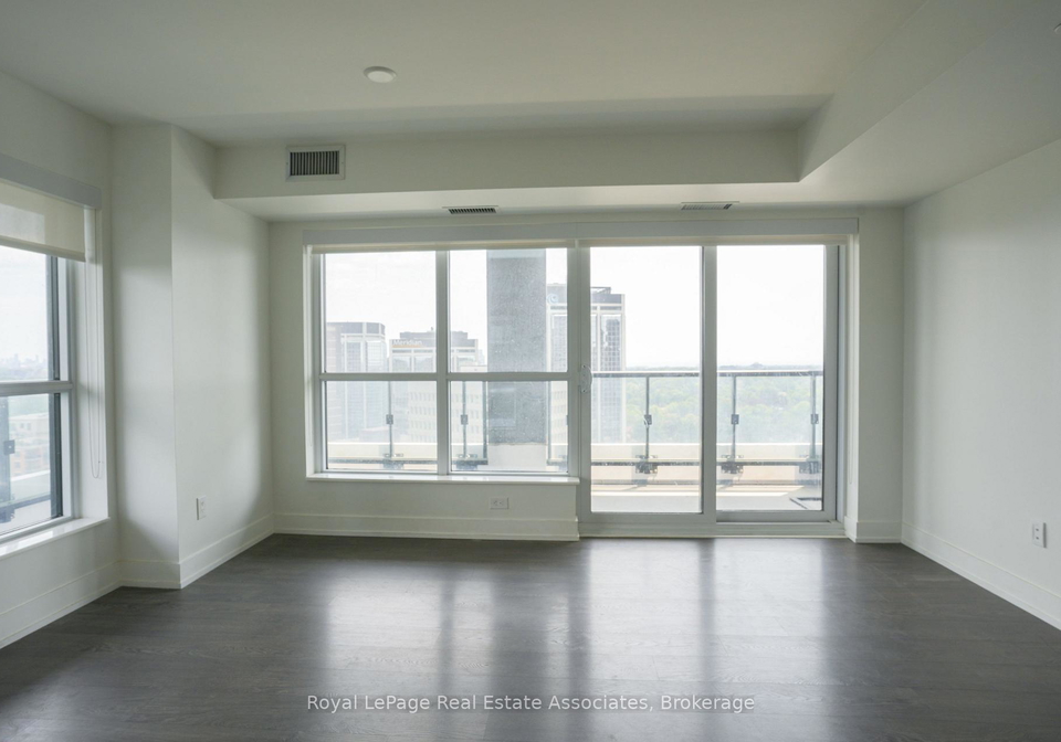5-mabelle-avenue-etobicoke-ontario-w13475900