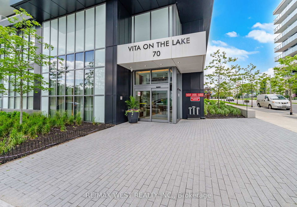 70-annie-craig-drive-s-etobicoke-ontario-w13475986