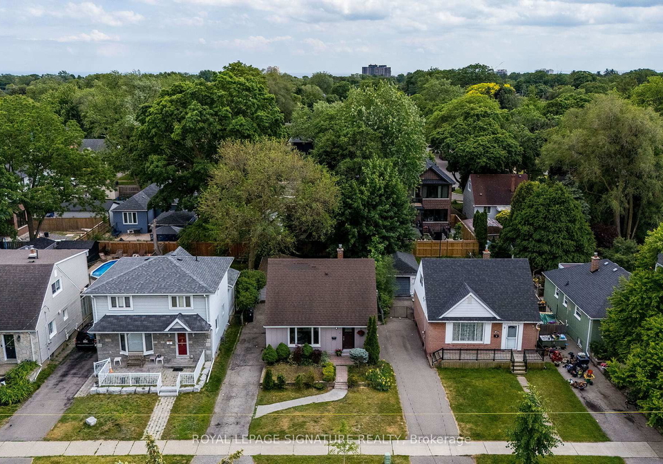 7-putney-road-etobicoke-ontario-w13476074