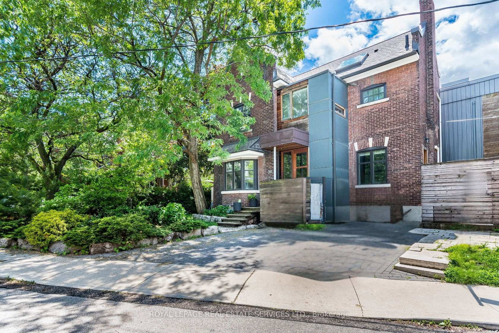 241-garden-avenue-toronto-ontario-w13476092