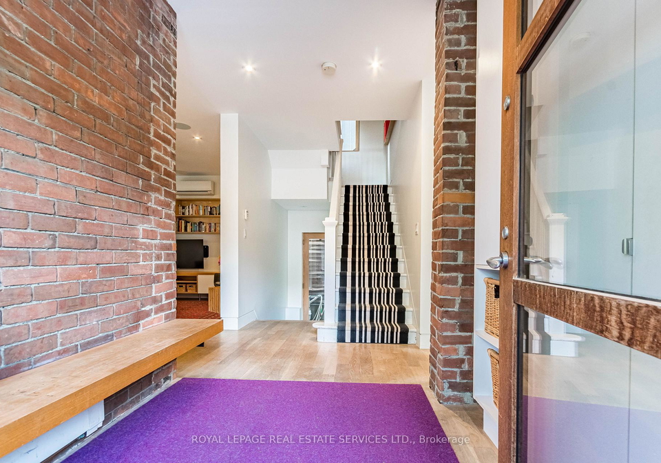 241-garden-avenue-toronto-ontario-w13476092