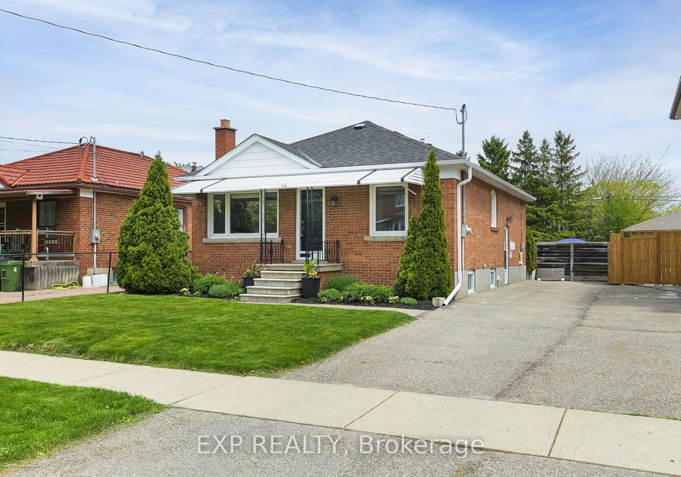 125-treeview-drive-etobicoke-ontario-w13476326