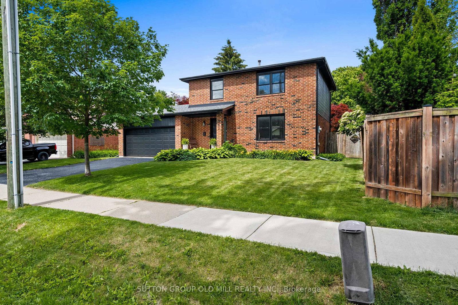 262-chalmers-street-oakville-ontario-w13476386