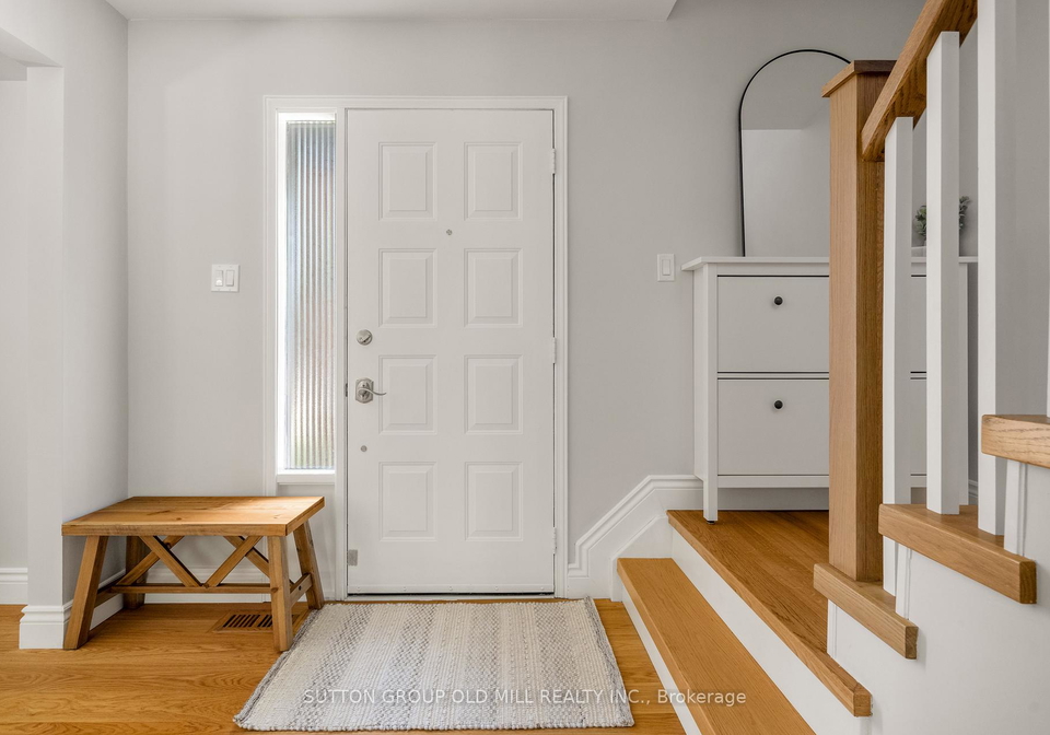 262-chalmers-street-oakville-ontario-w13476386